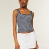 Rippstrick-Tanktop mit Rundhalsausschnitt