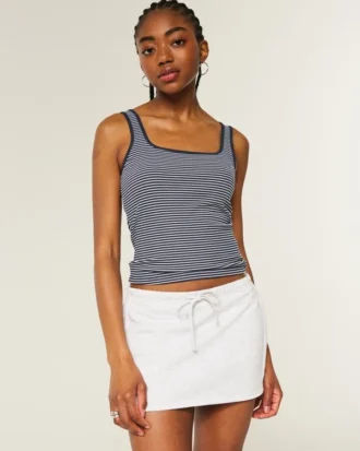 Rippstrick-Tanktop mit Rundhalsausschnitt