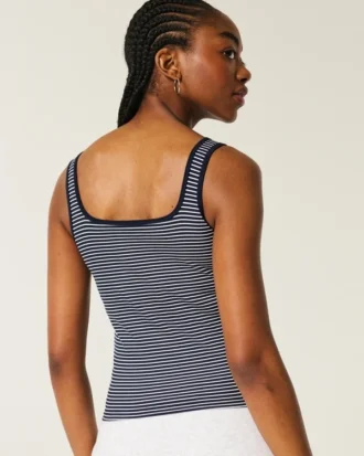 Rippstrick-Tanktop mit Rundhalsausschnitt