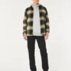 Schwarze, nicht ausbleichende Slim-Straight-Jeans Schwarze, nicht ausbleichende Slim-Straight-Jeans