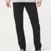 Schwarze, nicht ausbleichende Slim-Straight-Jeans Schwarze, nicht ausbleichende Slim-Straight-Jeans