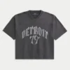 Schweres, baggy geschnittenes Detroit Graphic Football T-Shirt Schweres, baggy geschnittenes Detroit Graphic Football T-Shirt