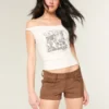 Shorts aus Kunstwildleder mit niedriger Leibhöhe Shorts aus Kunstwildleder mit niedriger Leibhöhe