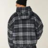 Skaterjacke mit Kapuze aus kariertem Flanell Skaterjacke mit Kapuze aus kariertem Flanell