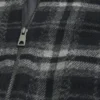 Skaterjacke mit Kapuze aus kariertem Flanell Skaterjacke mit Kapuze aus kariertem Flanell