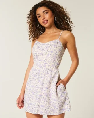 Skort-Kleid aus Leinenmischung mit offenem Rücken