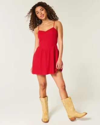 Skort-Kleid aus Leinenmischung mit offenem Rücken