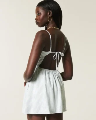 Skort-Kleid aus Leinenmischung mit offenem Rücken