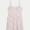 Skort-Kleid aus Leinenmischung mit offenem Rücken Skort-Kleid aus Leinenmischung mit offenem Rücken