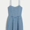Skort-Kleid aus Leinenmischung mit offenem Rücken Skort-Kleid aus Leinenmischung mit offenem Rücken