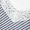 Spitzenbesetztes Layering-Top