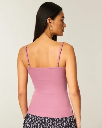 Spitzenbesetztes Top