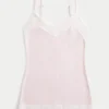 Spitzenbesetztes Top