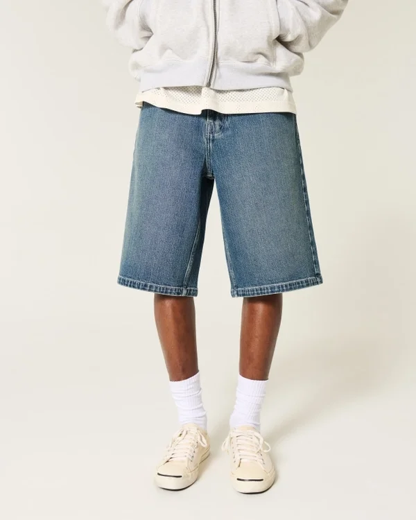 Superbaggy-Jeansshorts in dunkler Waschung, knielang Superbaggy-Jeansshorts in dunkler Waschung, knielang