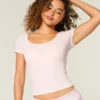 T-Shirt mit Rundhalsausschnitt T-Shirt mit Rundhalsausschnitt