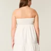 Trägerloses, besticktes Babydoll-Kleid