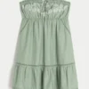 Trägerloses, besticktes Babydoll-Kleid Trägerloses, besticktes Babydoll-Kleid
