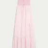Trägerloses Maxikleid im Häkelstil