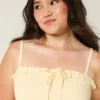 Trägerloses Maxikleid mit Smokarbeit