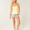 Trägerloses, tailliertes Babydoll-Oberteil Trägerloses, tailliertes Babydoll-Oberteil