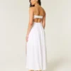 Trägerloses Twist-Maxikleid