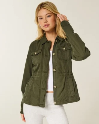 Twill-Jacke im Y2K-Military-Stil