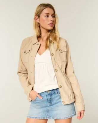Twill-Jacke im Y2K-Military-Stil