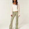 Ultra-niedrig geschnittene, bestickte Flare-Hose Ultra-niedrig geschnittene, bestickte Flare-Hose