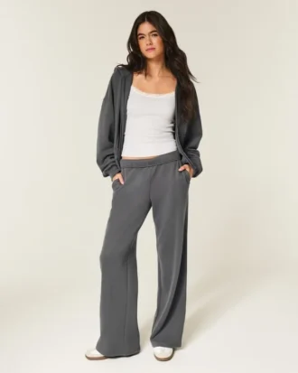 Weite Jogginghose