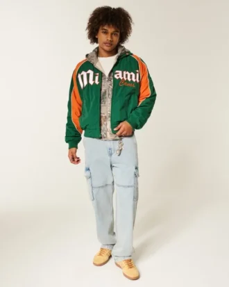 Windjacke mit Grafik der University of Miami Hurricanes
