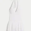 Zweistufiges Smock-Halterkleid mit Rock Zweistufiges Smock-Halterkleid mit Rock